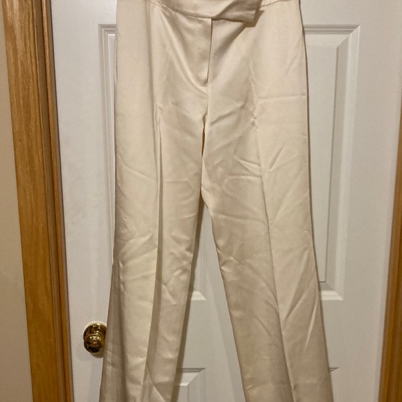 NWT Ann Taylor Cream silky trousers - Size10 - Picture 1 of 5